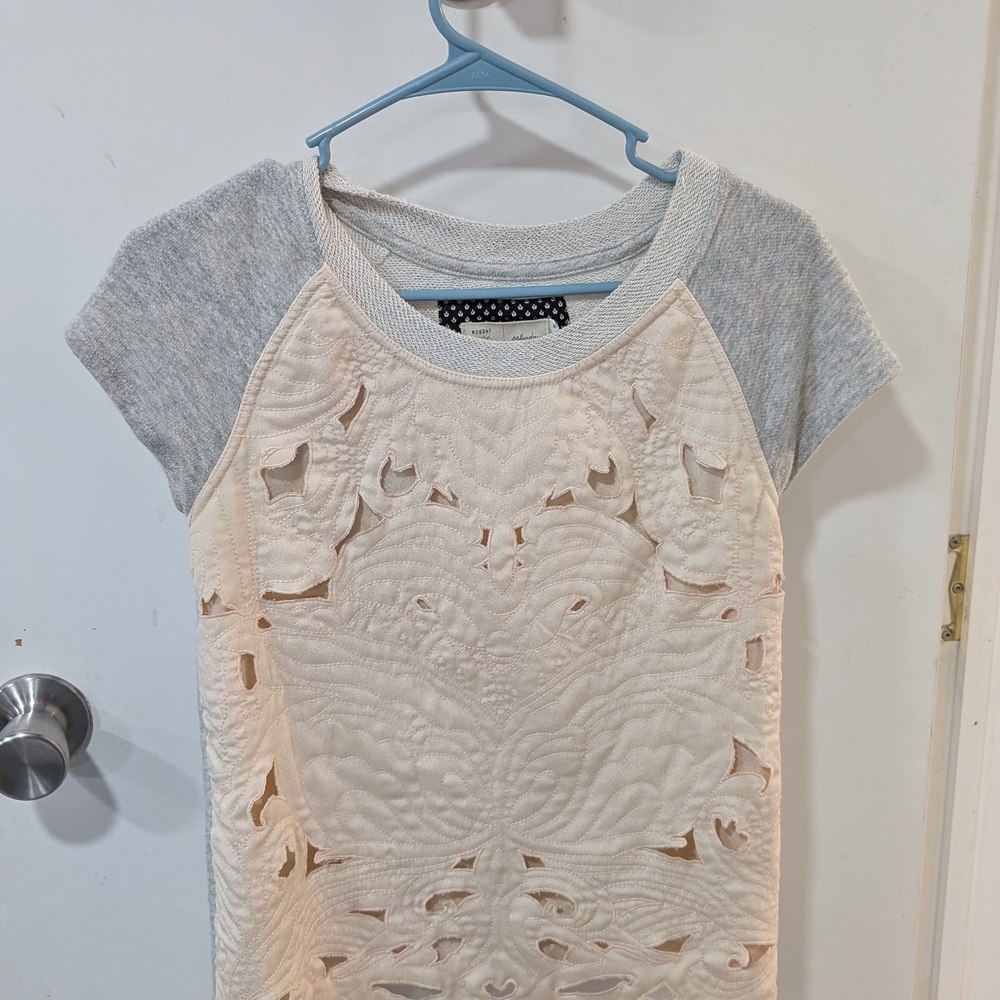 Anthropologie Cream and Gray Lace Short Sleeve Top